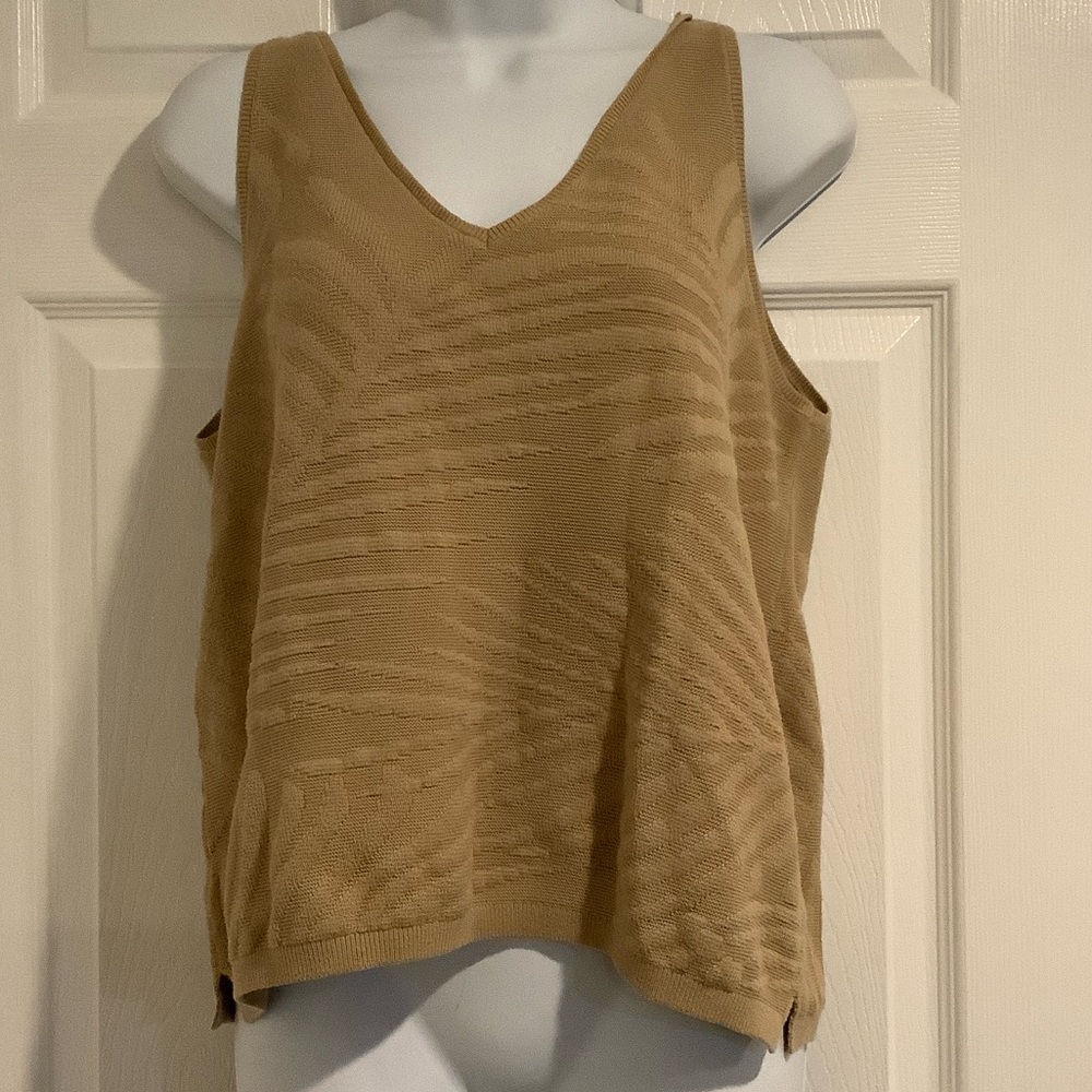 SOUTHERN TIDE Tan Neutral Coastal Grandma Resortwear Basic V Neck Sweater Tank L